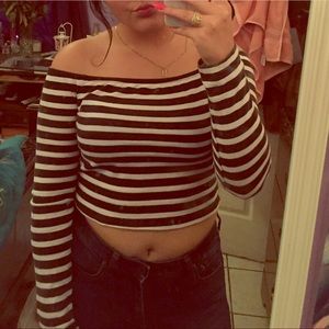 Long sleeve crop top